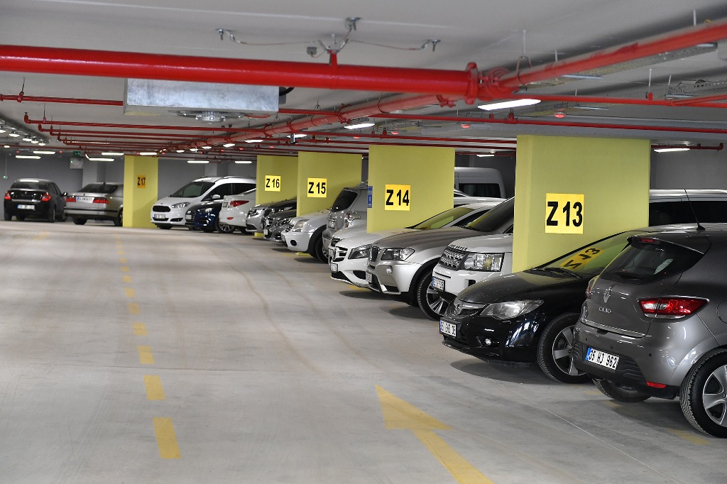 Körfez manzaralı otopark açıldı