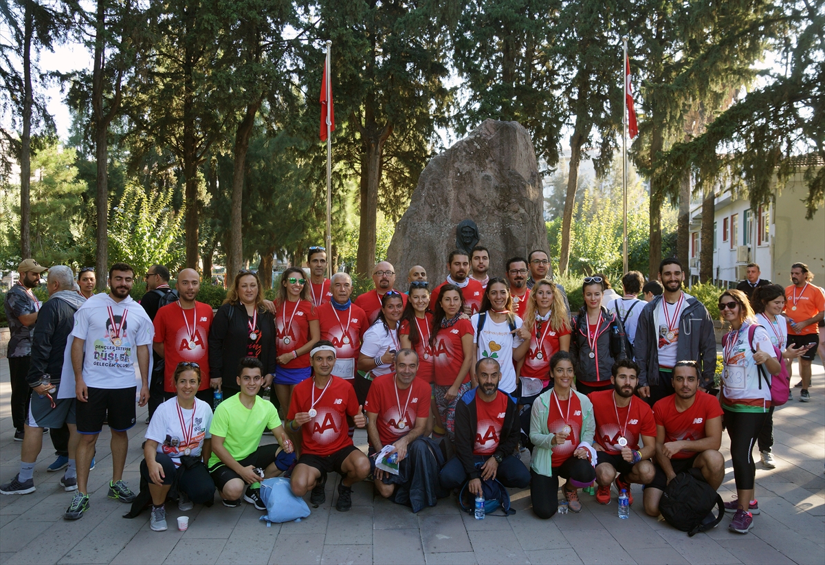 'Ata'dan Ana'ya Saygı Koşusu'