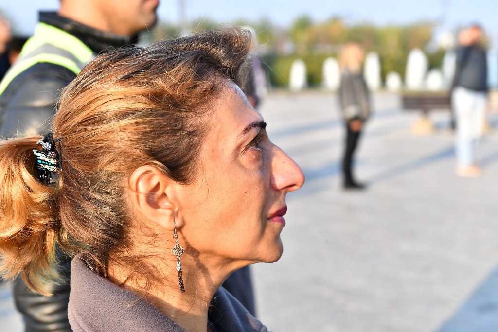 Saat 09:05'te İzmir'de hayat durdu...