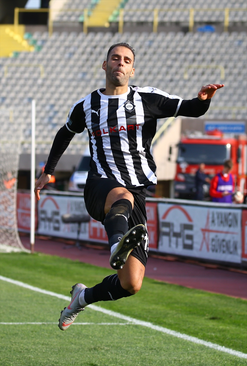 İzmir derbisinden kareler