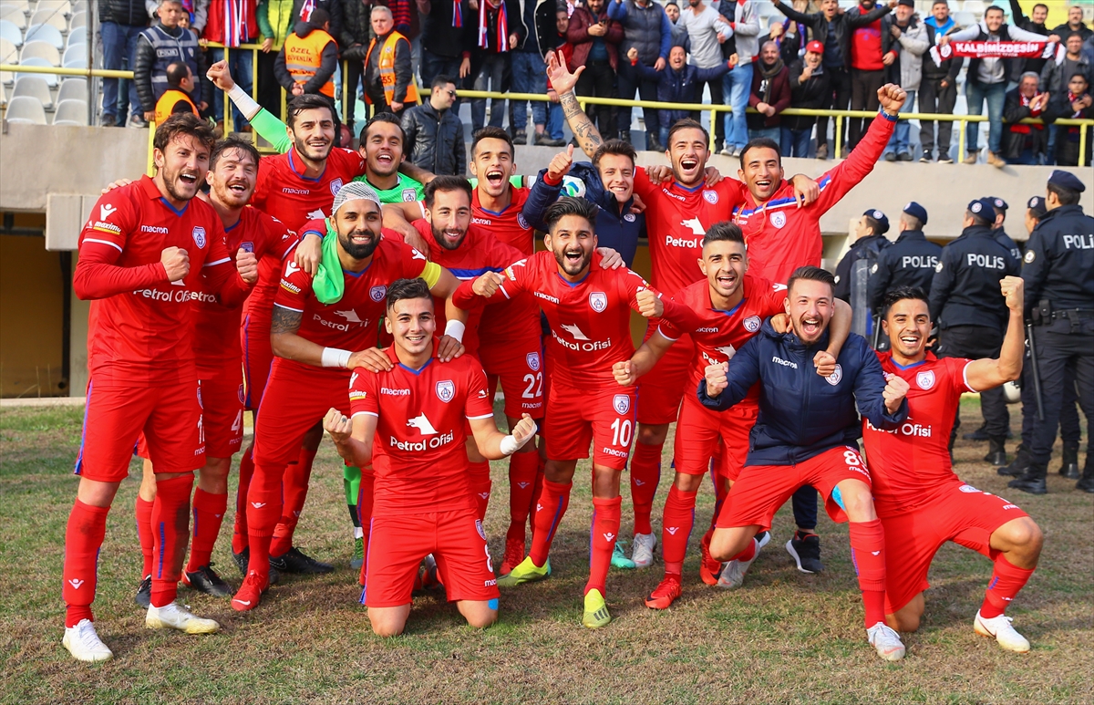 İzmir derbisinden kareler