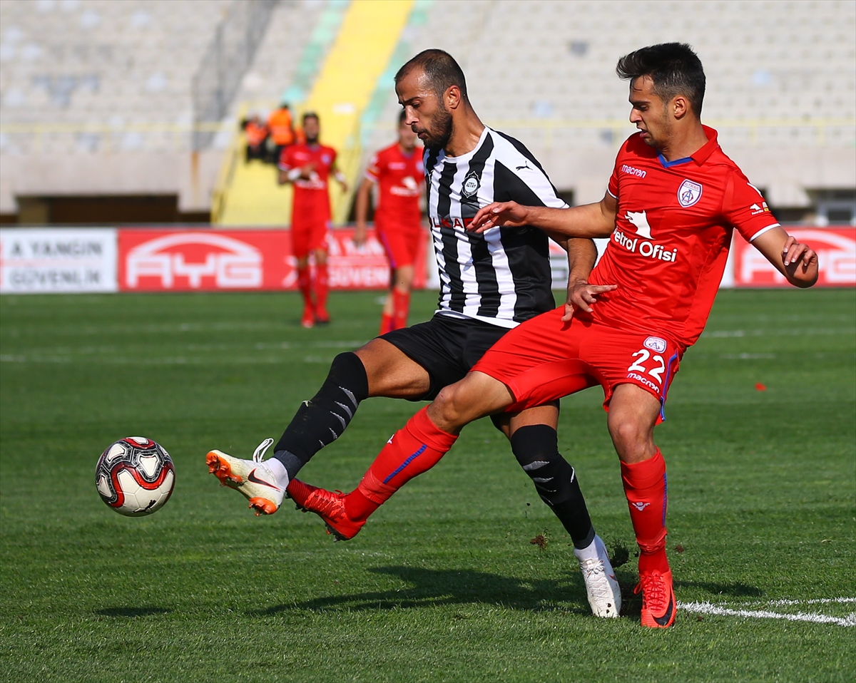 İzmir derbisinden kareler
