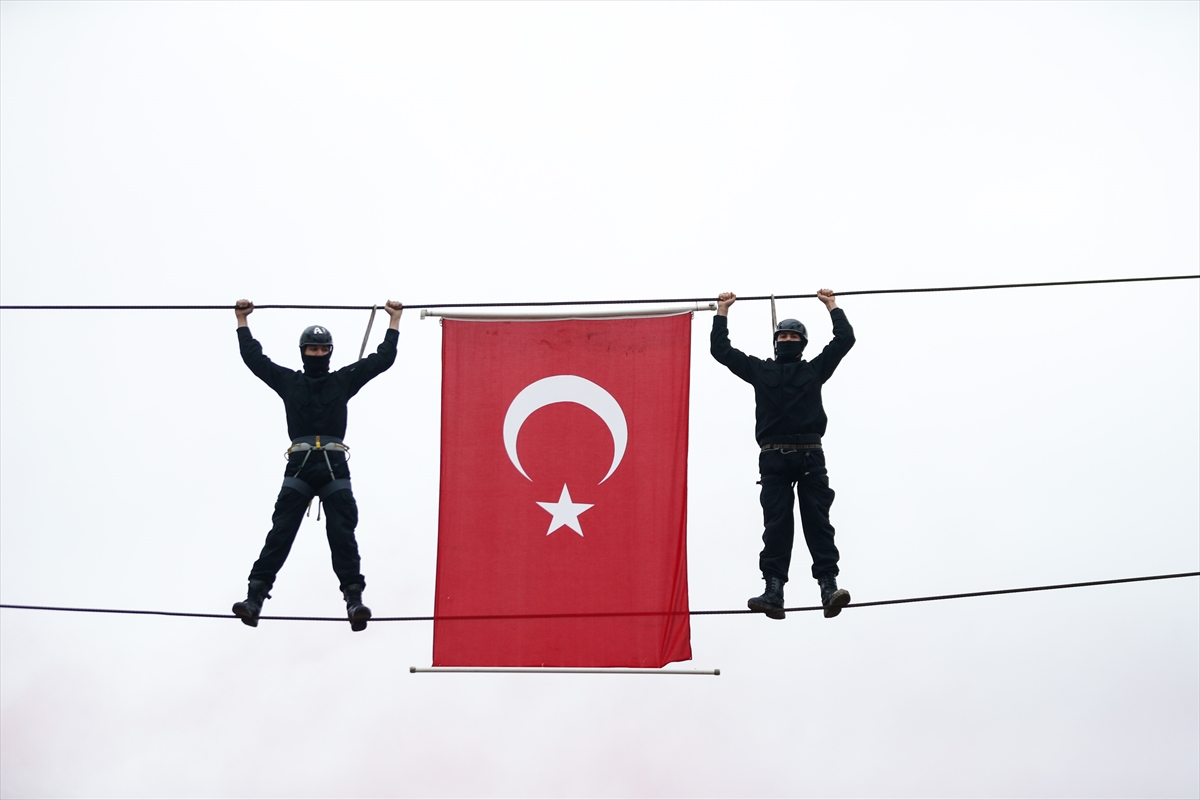 Kahramanların yemini