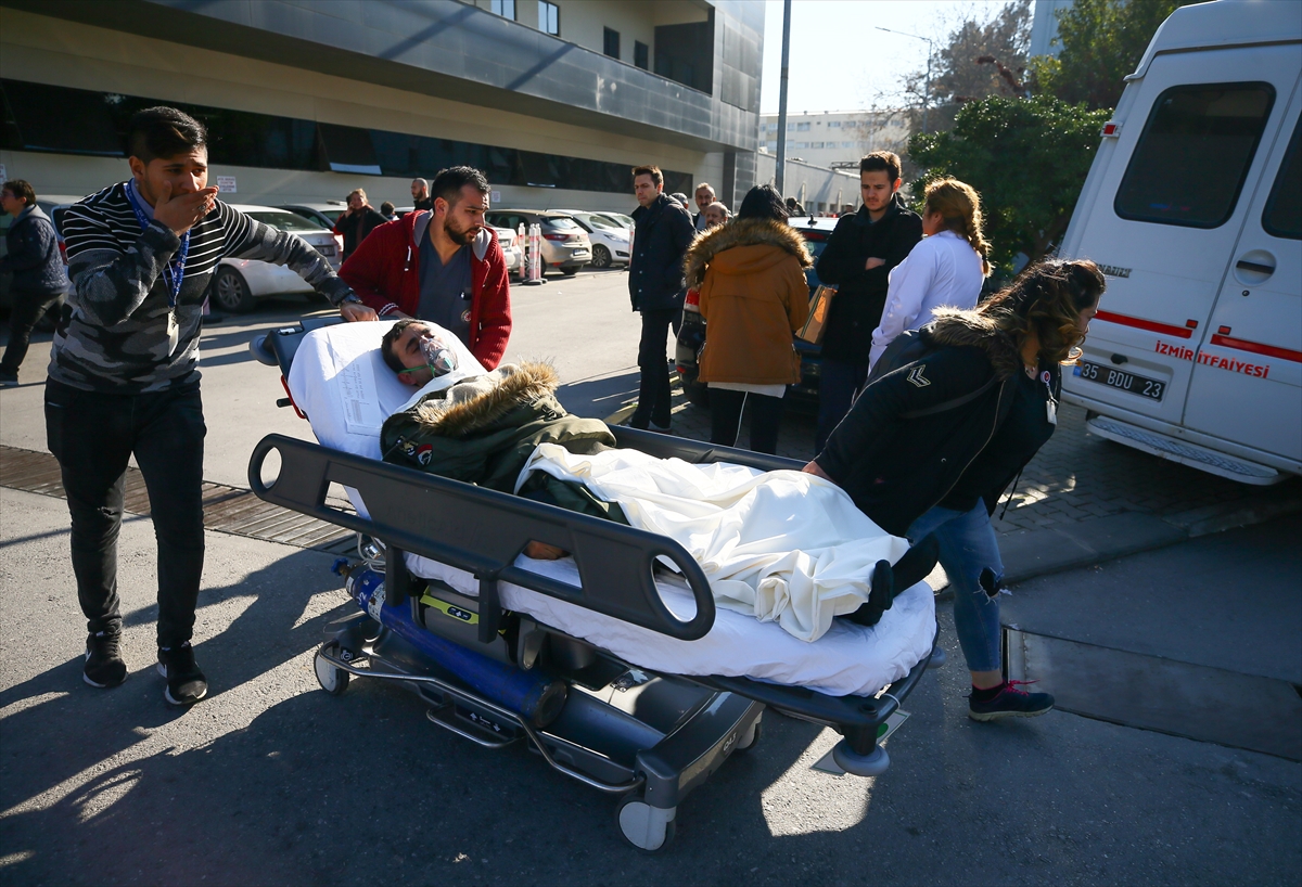 İzmir'de hastanede yangın paniği