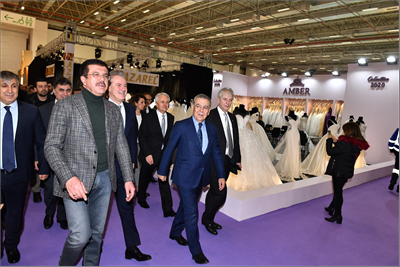 Gelinlikler büyüledi!