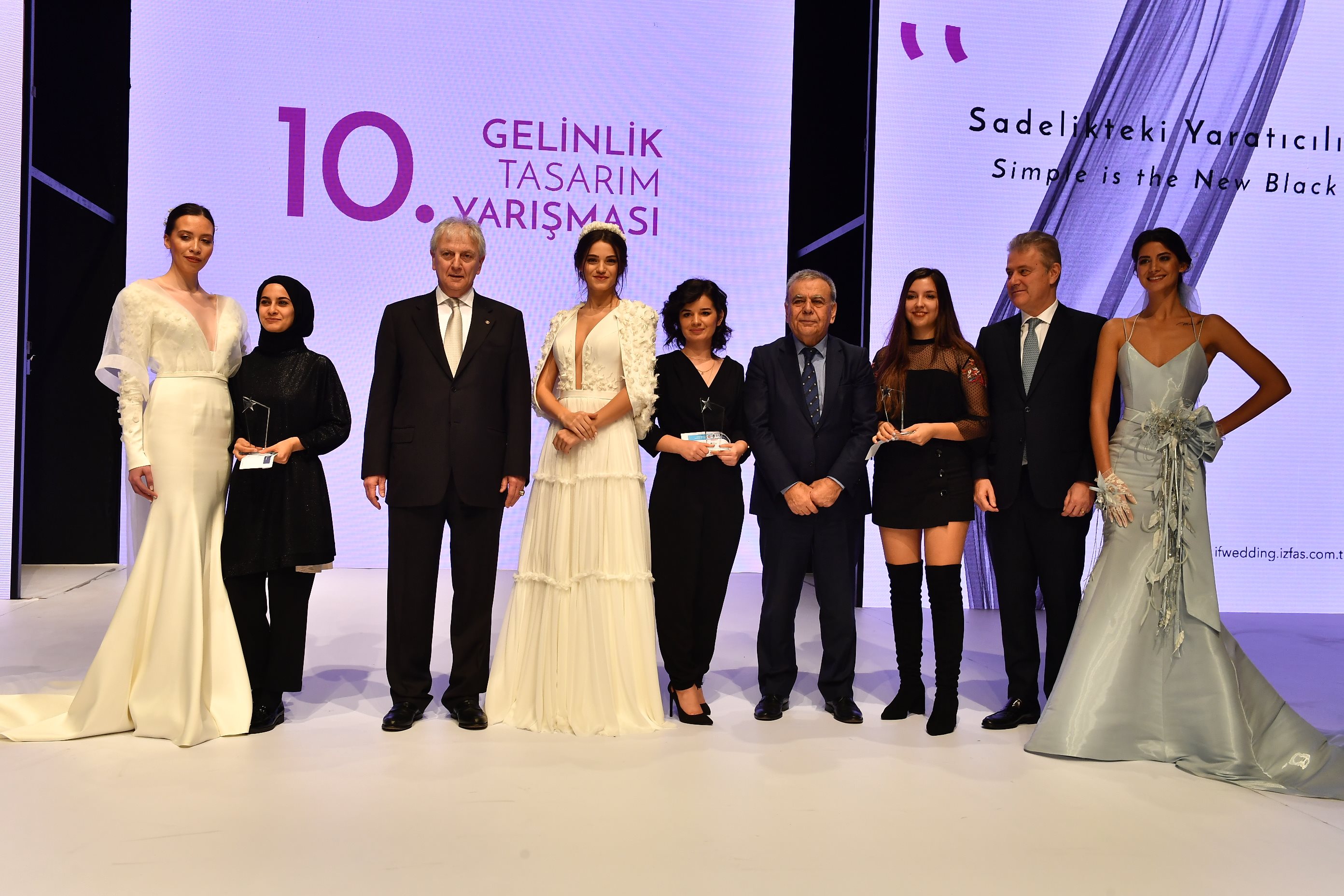Gelinlikler büyüledi!