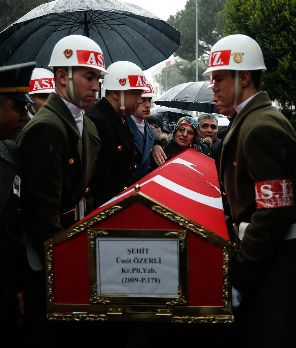Şehit Pilot Yüzbaşı Ümit Özerli son yolculuğuna uğurlandı!