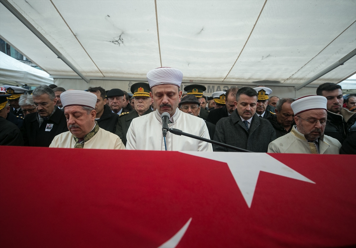 Şehit Pilot Yüzbaşı Ümit Özerli son yolculuğuna uğurlandı!