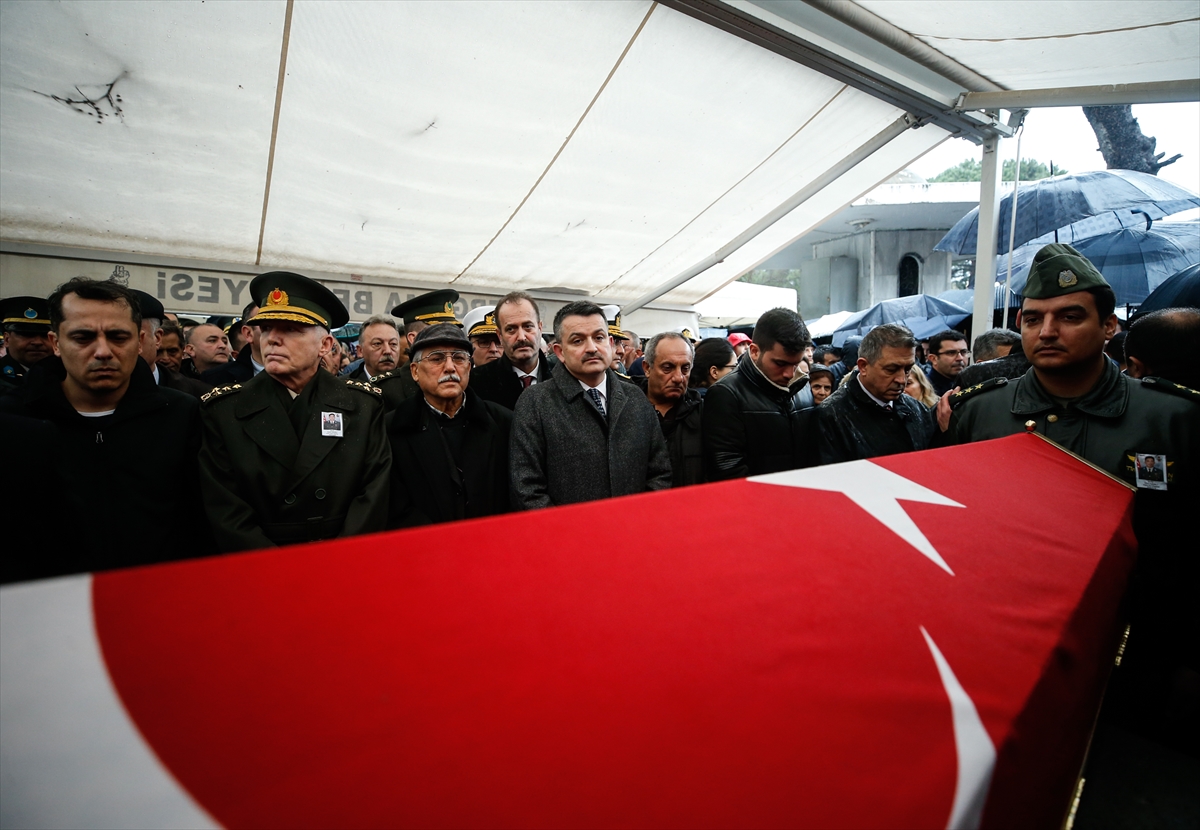 Şehit Pilot Yüzbaşı Ümit Özerli son yolculuğuna uğurlandı!