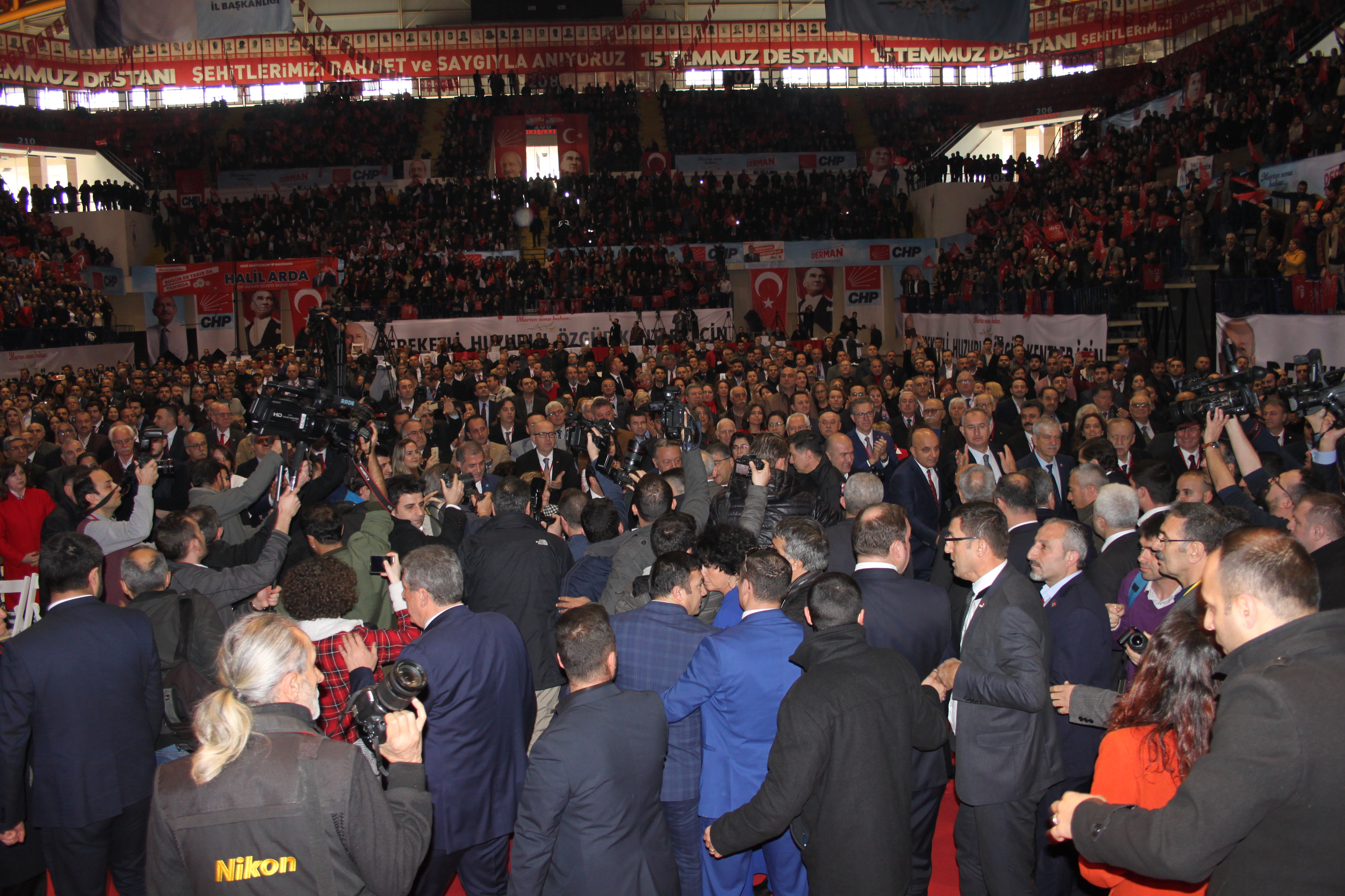 Kılıçdaroğlu İzmir'de