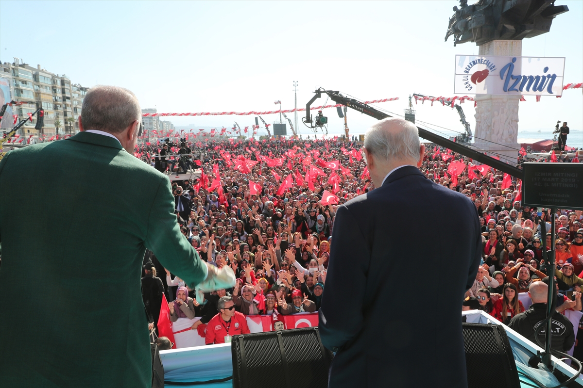 Cumhur İttifakı'ndan İzmir'de gövde gösterisi!