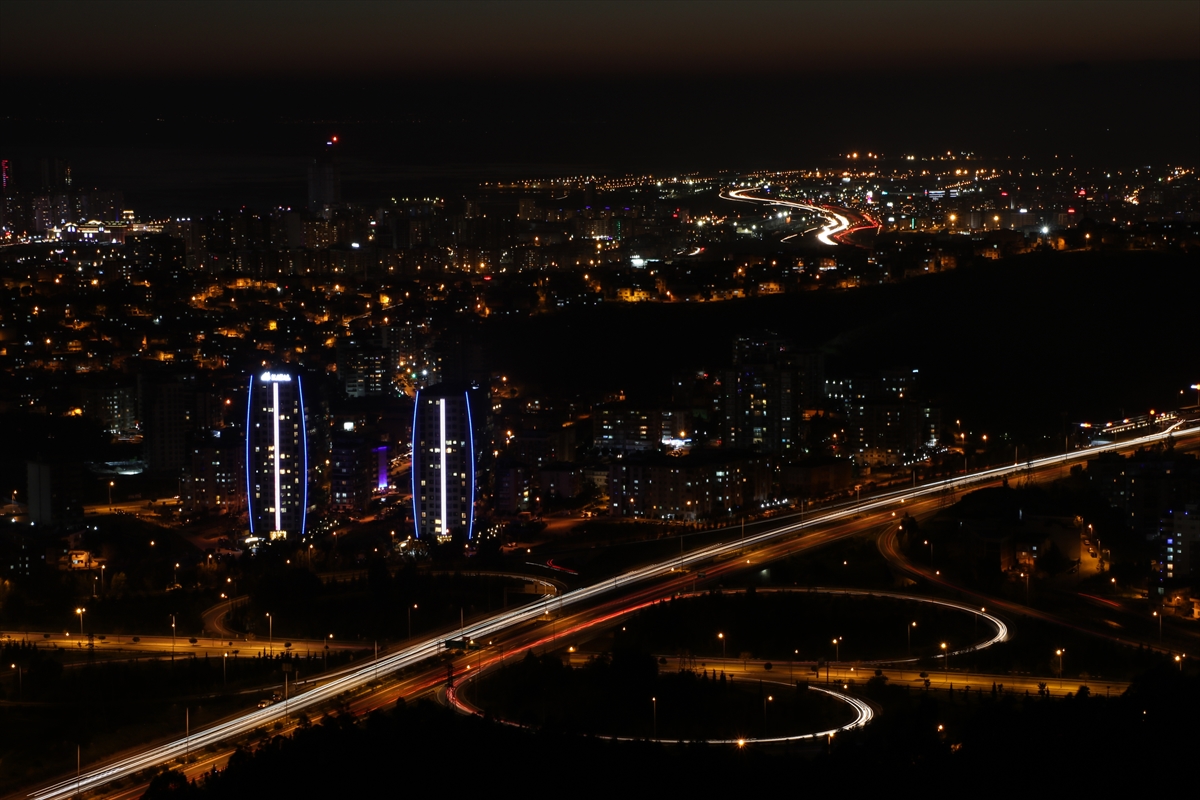 'Seyir Tepesi'nden İzmir manzarası