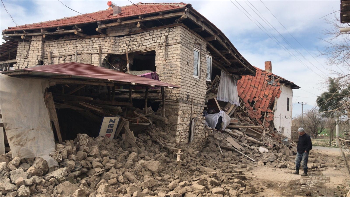 Denizli depreminden ilk fotoğraflar