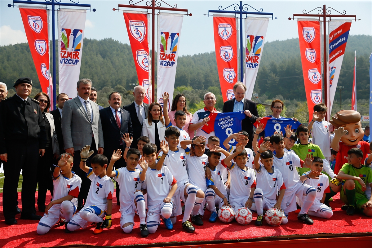 6. Uluslararası U12 İzmir Cup başladı