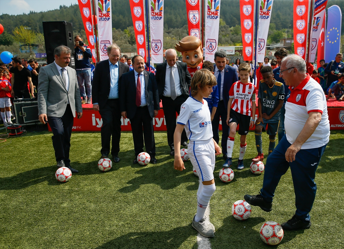 6. Uluslararası U12 İzmir Cup başladı