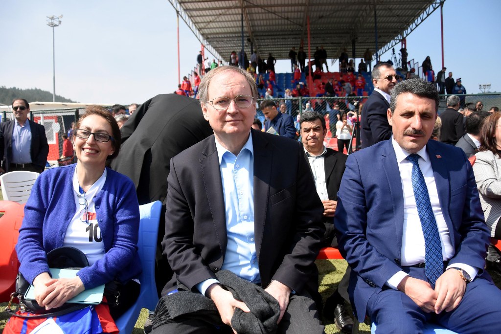 6. Uluslararası U12 İzmir Cup başladı