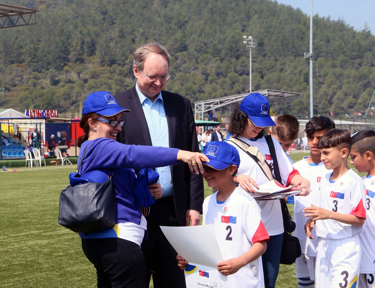 6. Uluslararası U12 İzmir Cup başladı