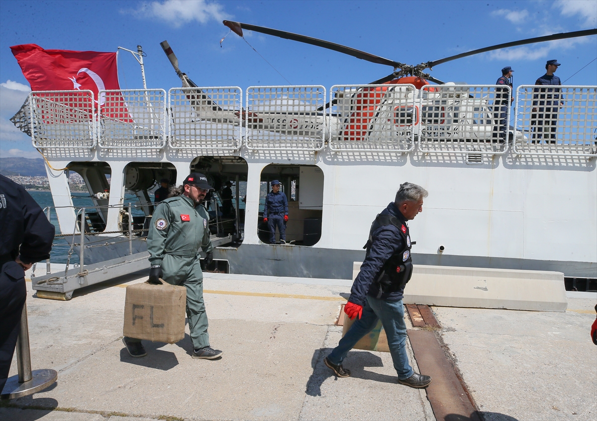 Uyuşturucu teknesi limana getirildi