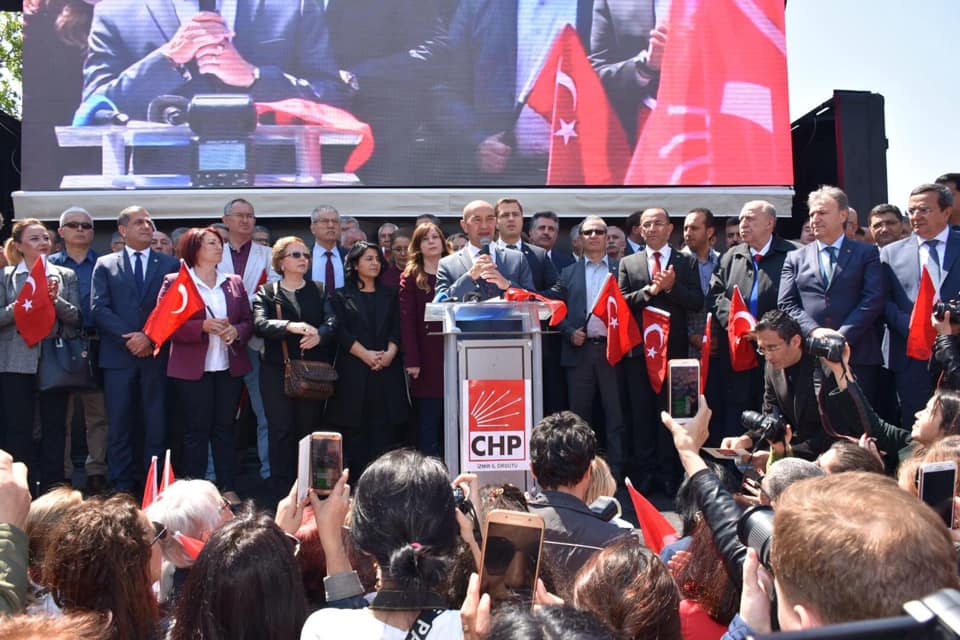 CHP İzmir Konak Meydanı'nda saldırıyı protesto etti