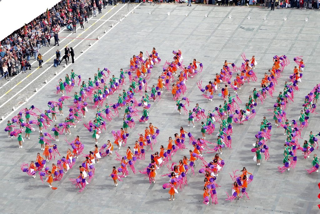 İzmir'de 23 Nisan'dan renkli görüntüler...