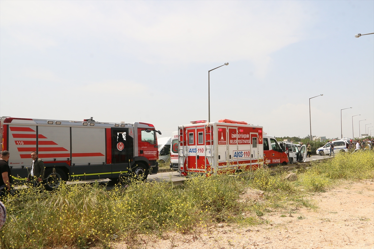 İzmir'de feci kaza: 7 ölü, 1 yaralı