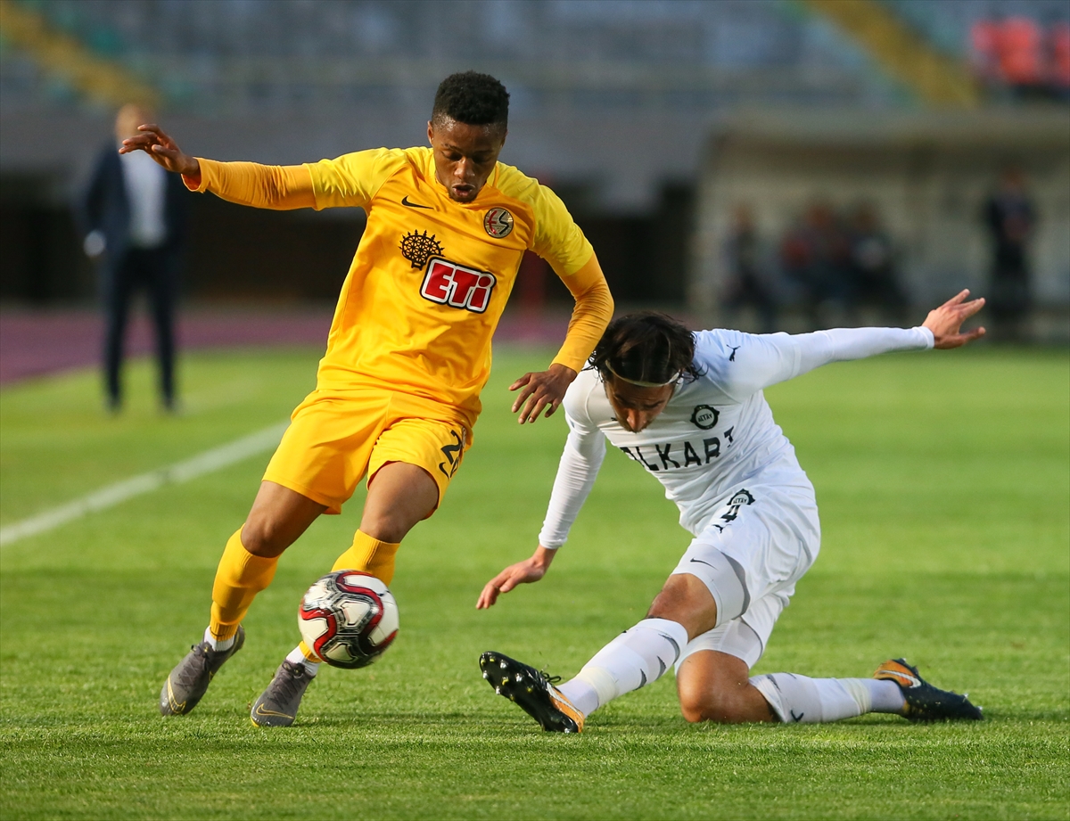 Altay - Eskişehirspor maçı