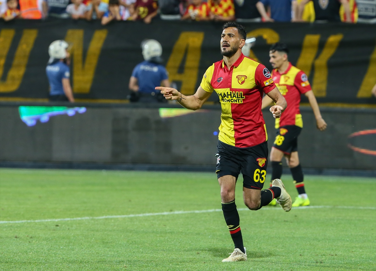 Göztepe süperlig'de kaldı