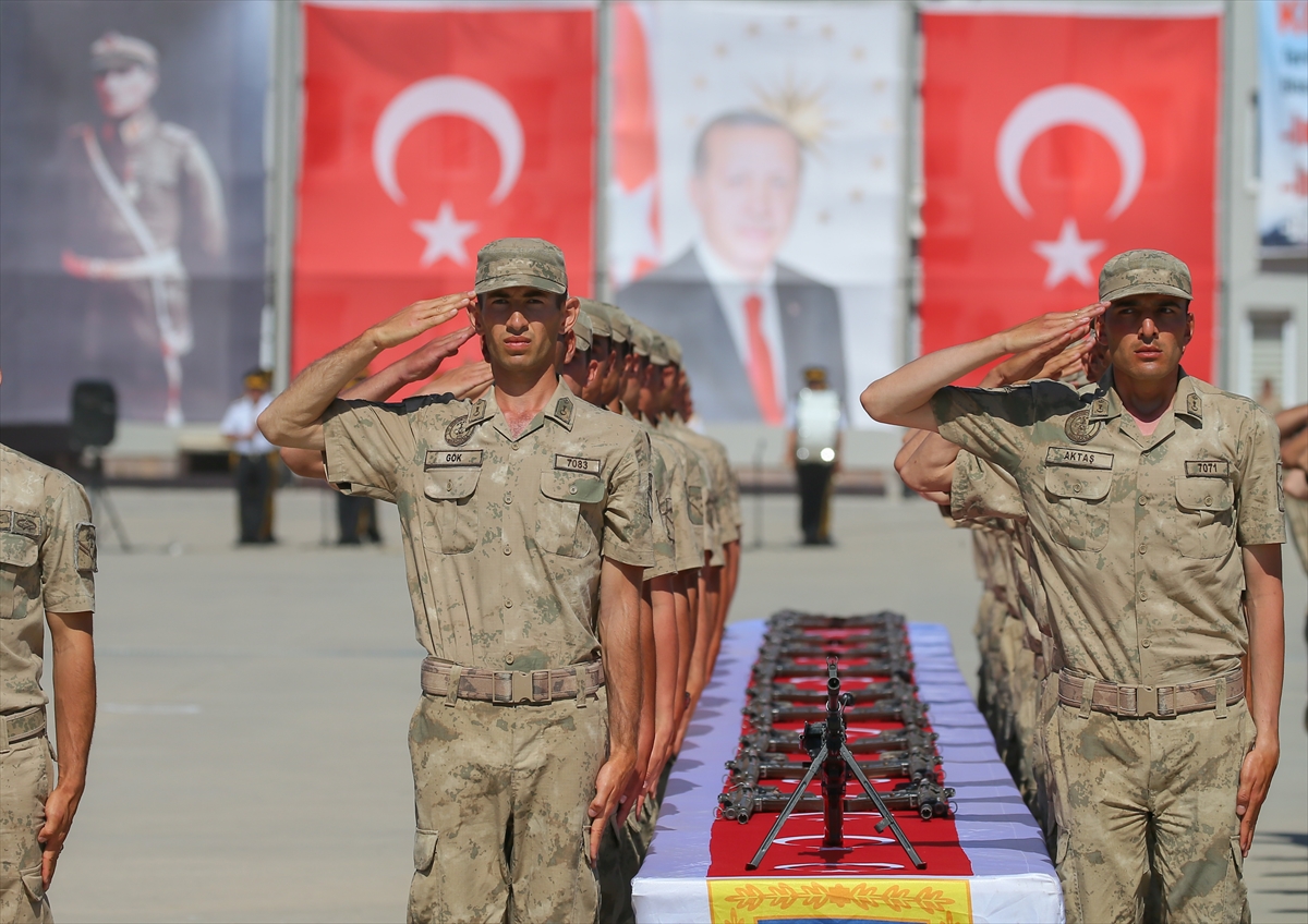 Jandarma adaylarından terörle mücadele yemini