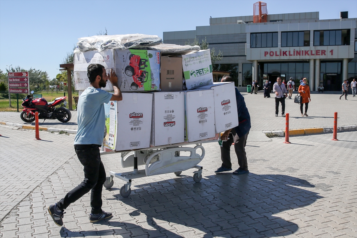 Batıdan doğuya 'mutluluk köprüsü' kurdular...