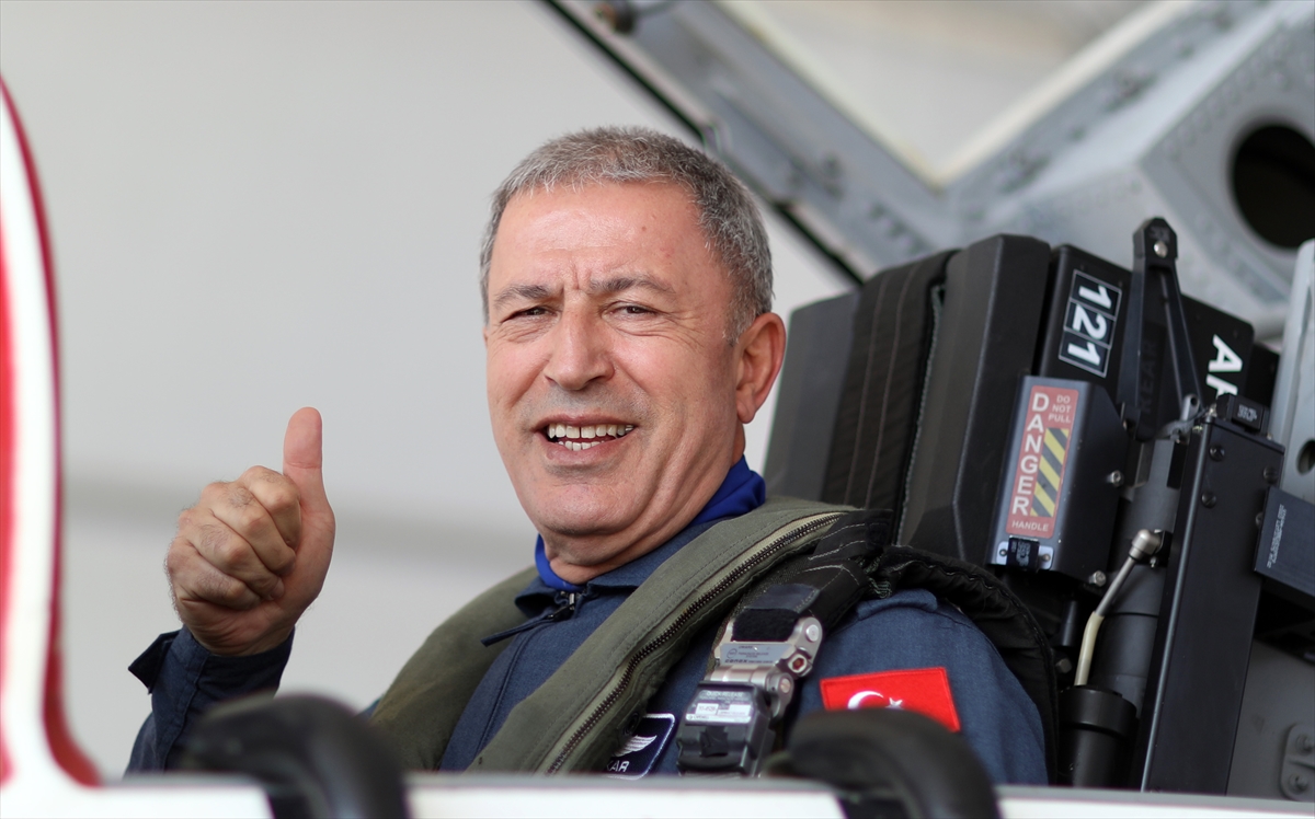Akar'dan Ege Denizi üzerinde uçuş
