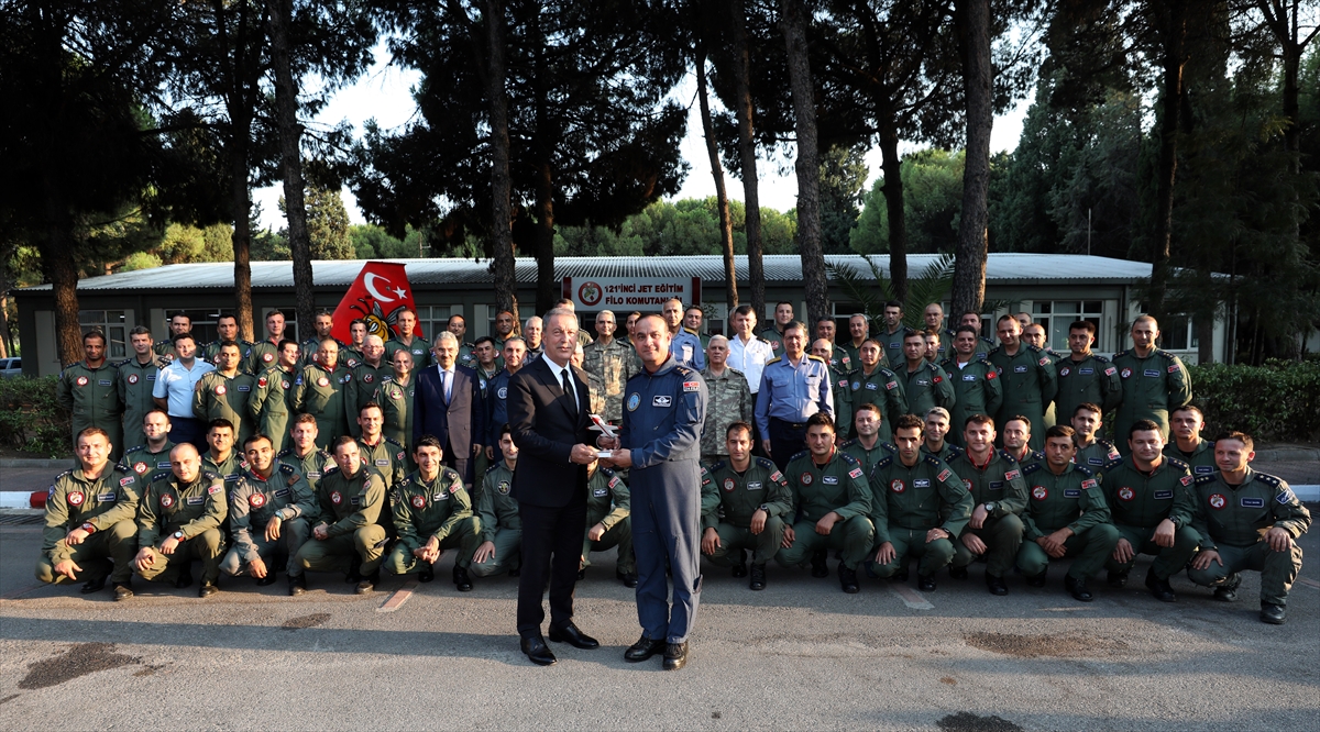 Akar'dan Ege Denizi üzerinde uçuş