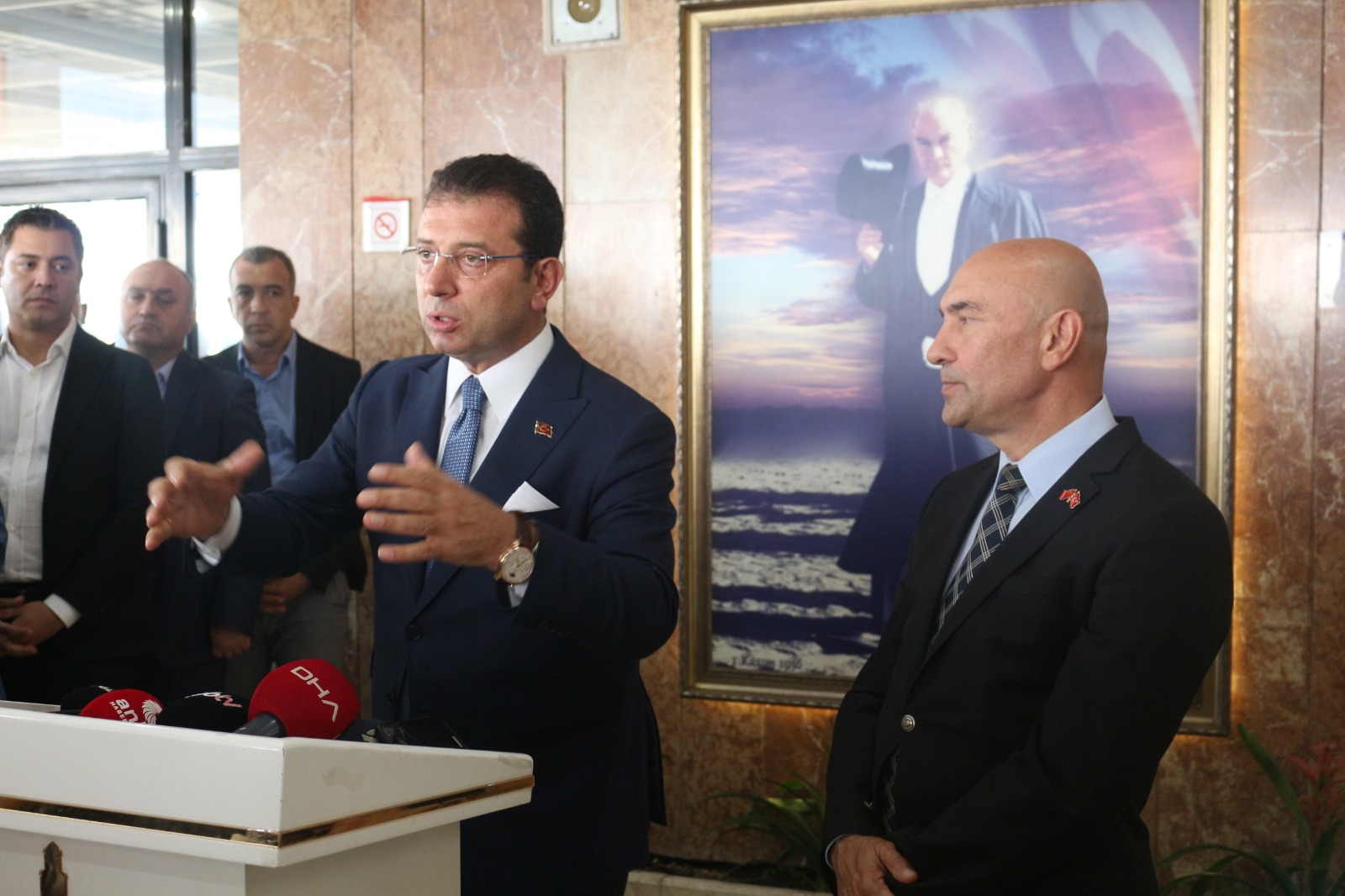 Ekrem İmamoğlu İzmir'de