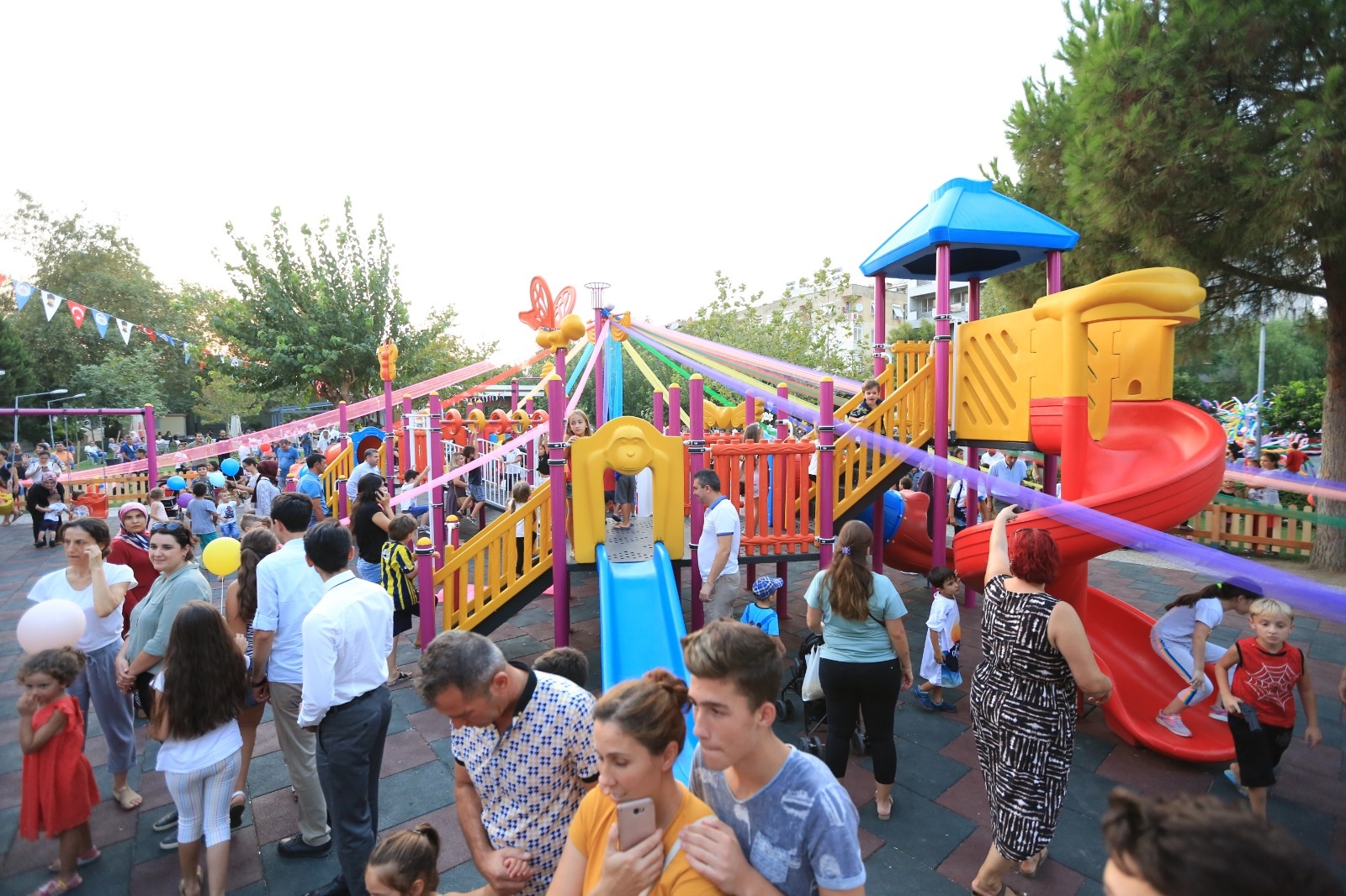 Selçuk'ta engelsiz park açıldı