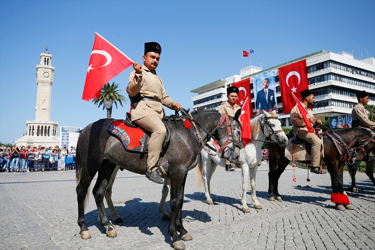 İzmir'de 9 Eylül coşkusu