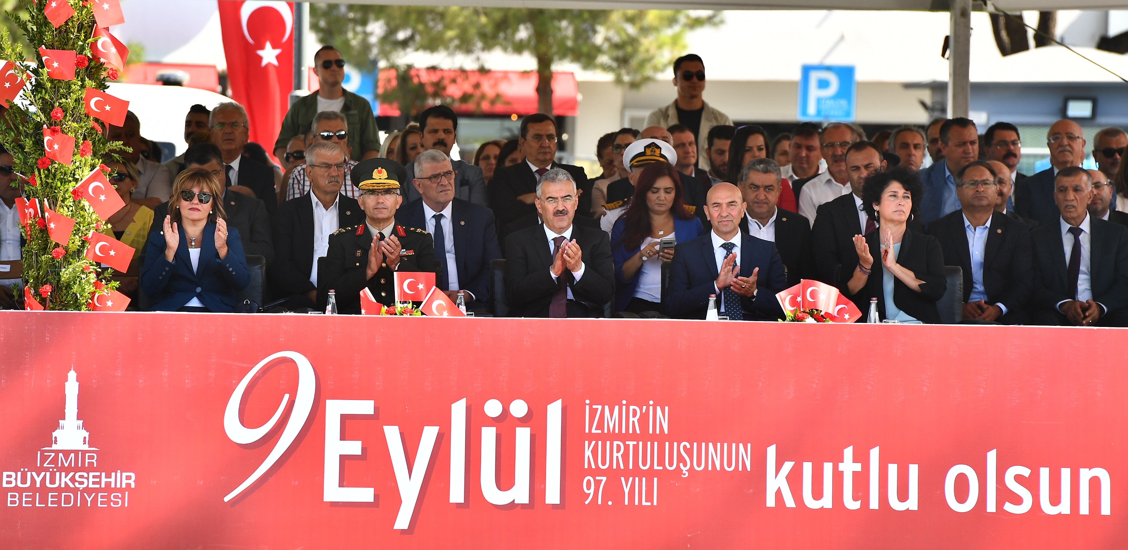 İzmir'de 9 Eylül coşkusu