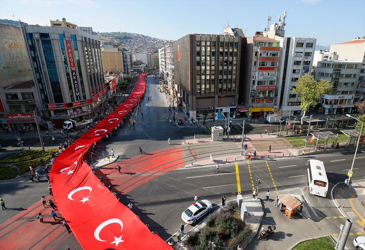 İzmir'de 9 Eylül coşkusu