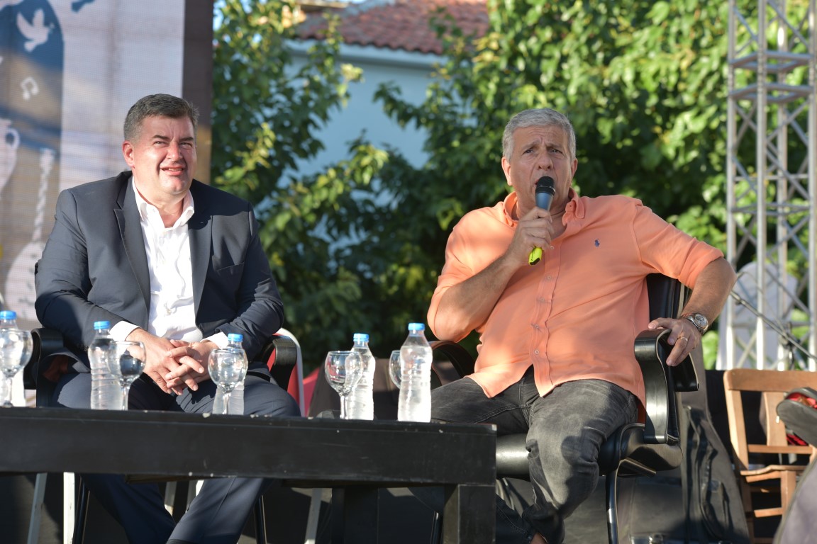 Çeşme Festivali 25 yıl sonra renkli başladı