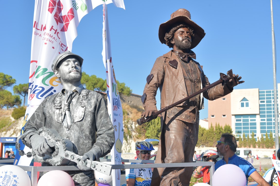 Çeşme Festivali 25 yıl sonra renkli başladı