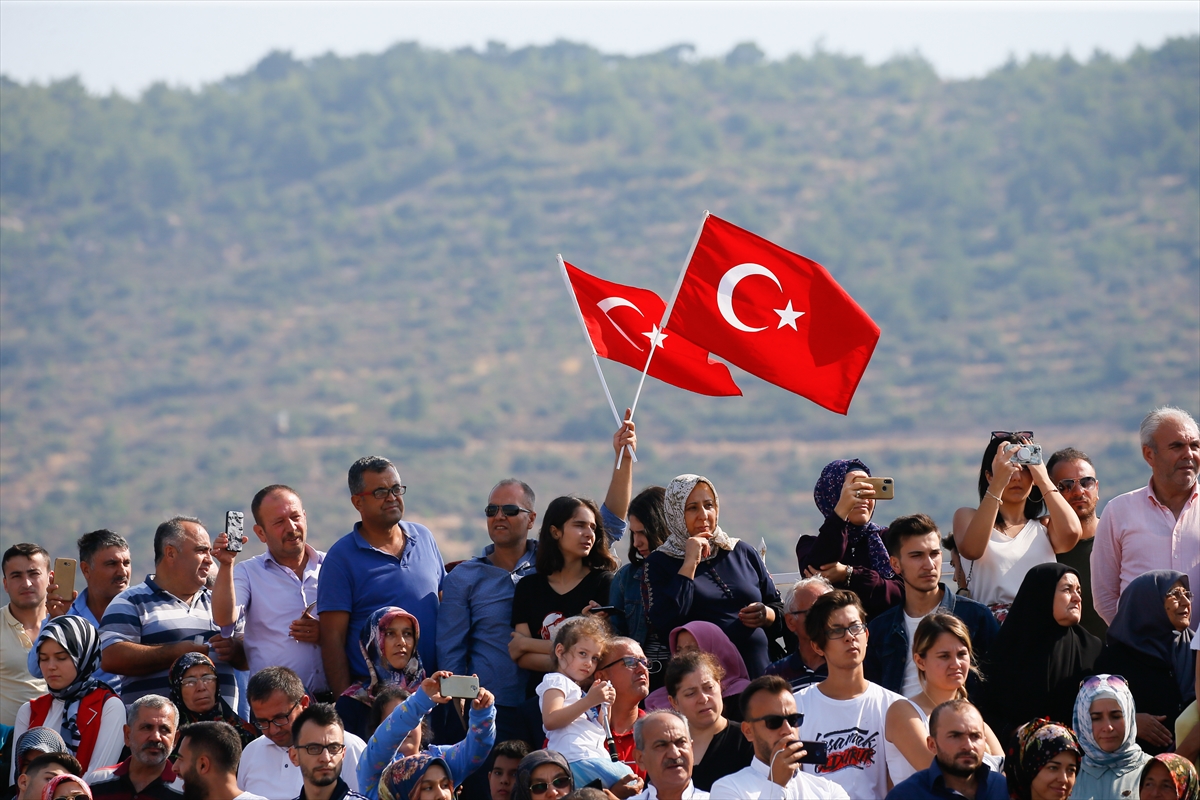 İzmir'de 2 bin uzman yemin etti!