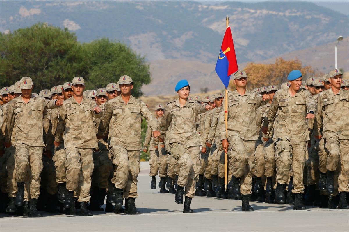 İzmir'de 2 bin uzman yemin etti!