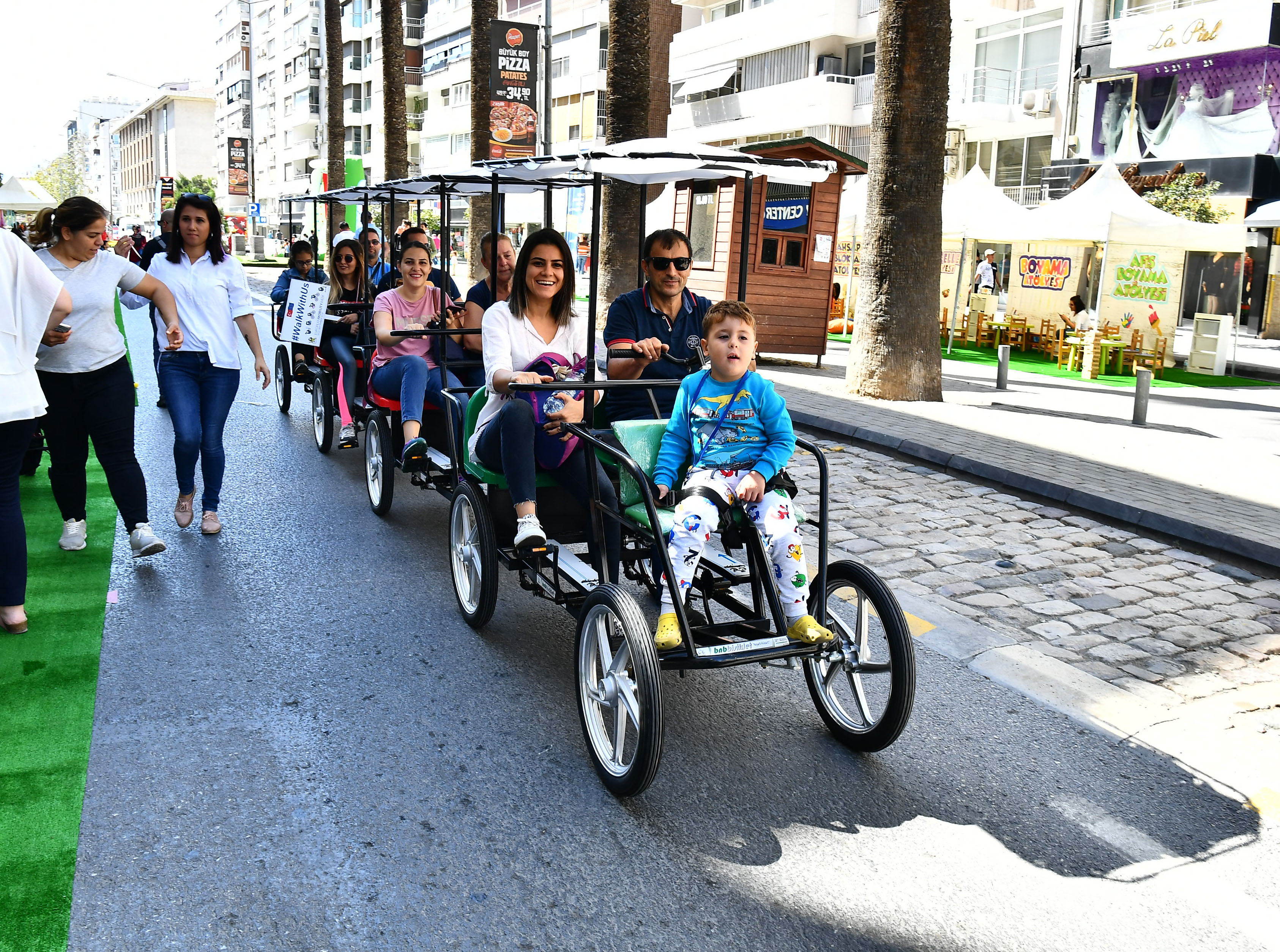 İzmir'de otomobilsiz sokaklar