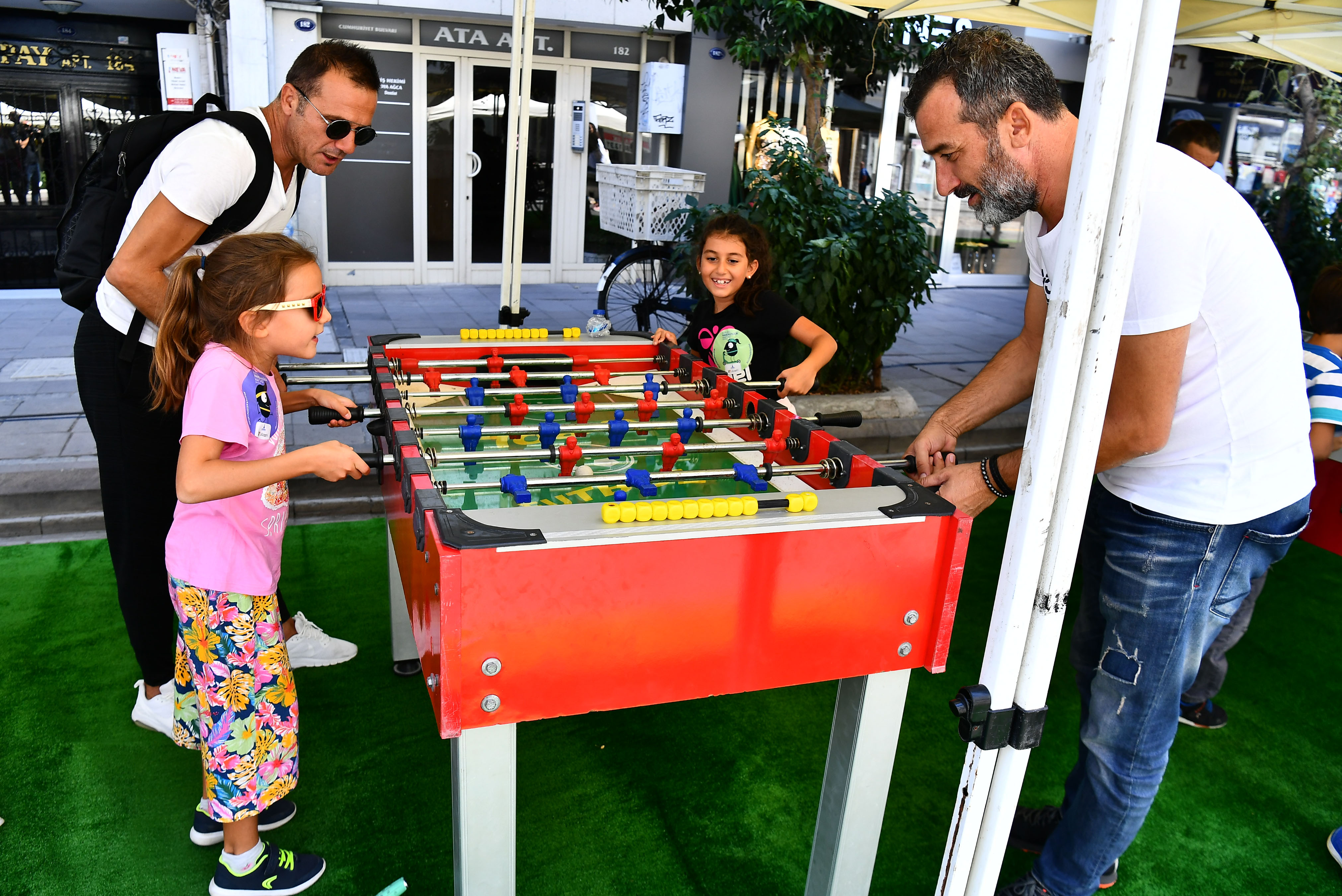 İzmir'de otomobilsiz sokaklar