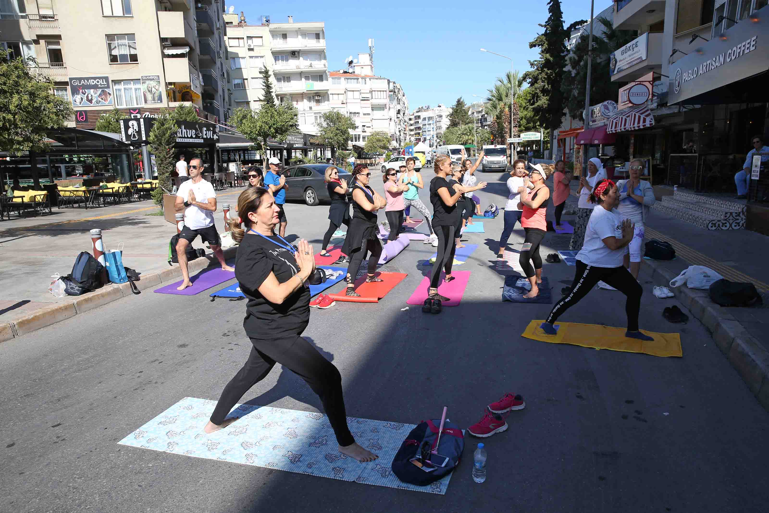 Karşıyaka’da hareketli gün!