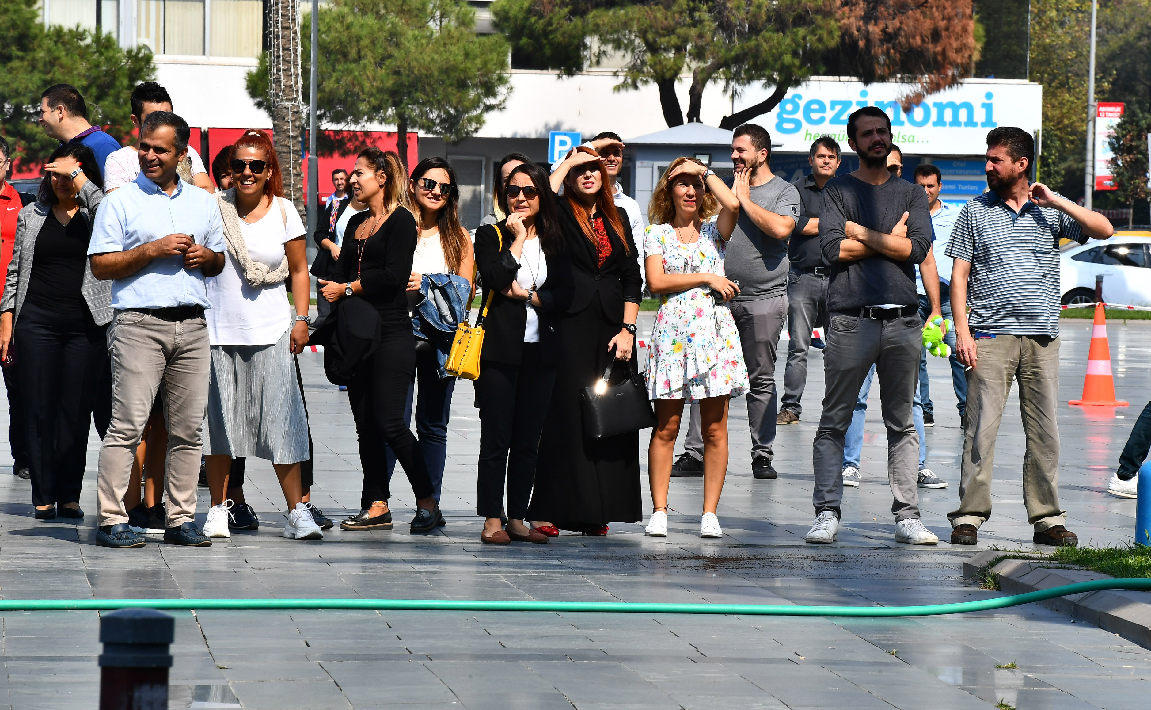 İzmir'de yüksek katlı binada yangın tatbikatı