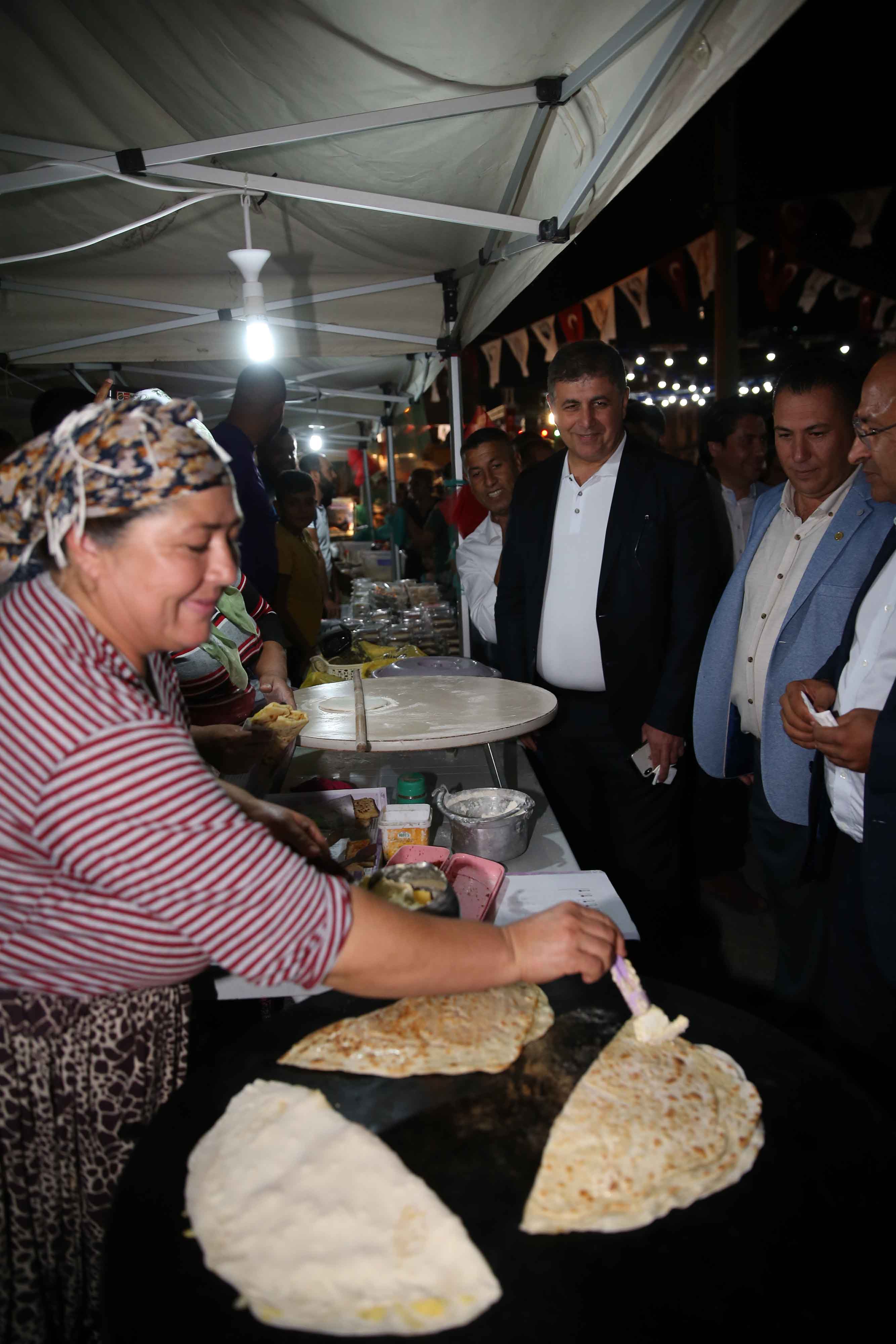 Karşıyaka’da ‘Roman Şenliği’ coşkusu