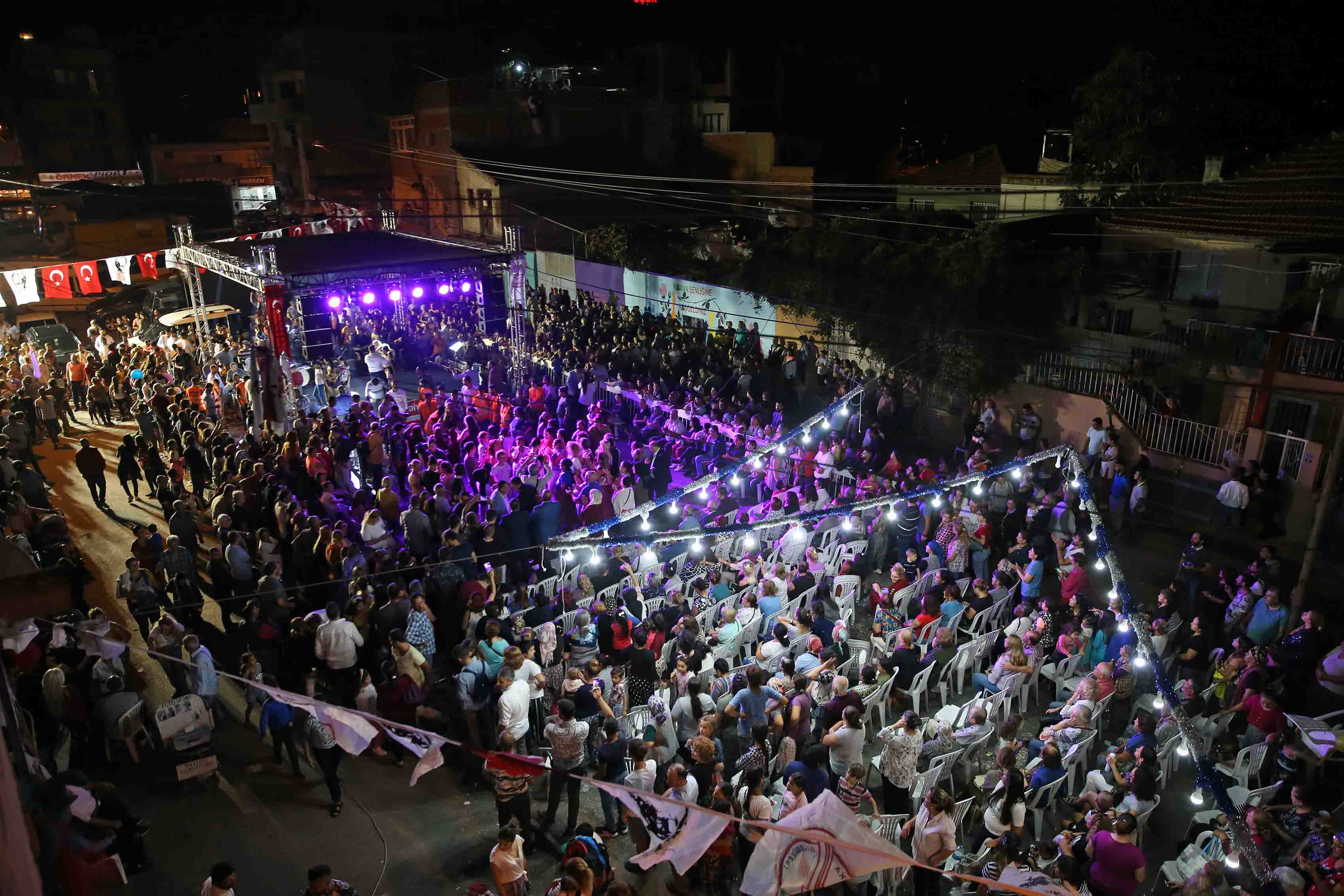 Karşıyaka’da ‘Roman Şenliği’ coşkusu