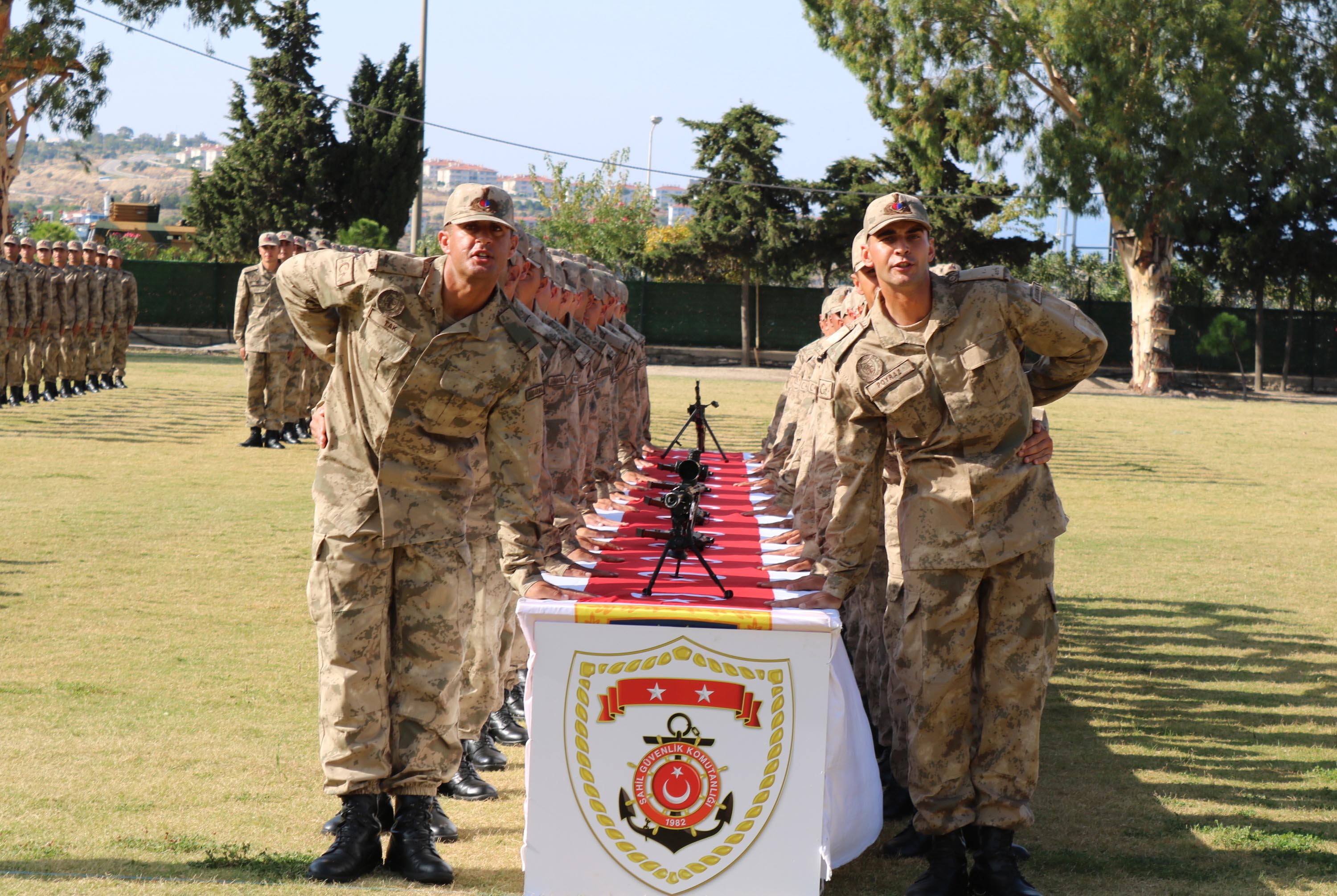 İzmir'de 482 sözleşmeli subay adayı yemin etti