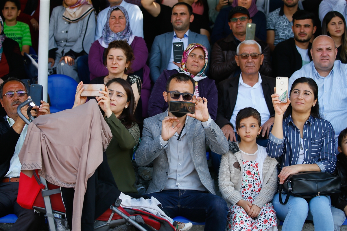 İzmir'de 482 sözleşmeli subay adayı yemin etti