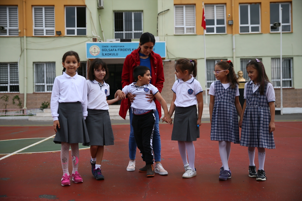 Fedakar anne engelli oğlu için zamanla yarışıyor