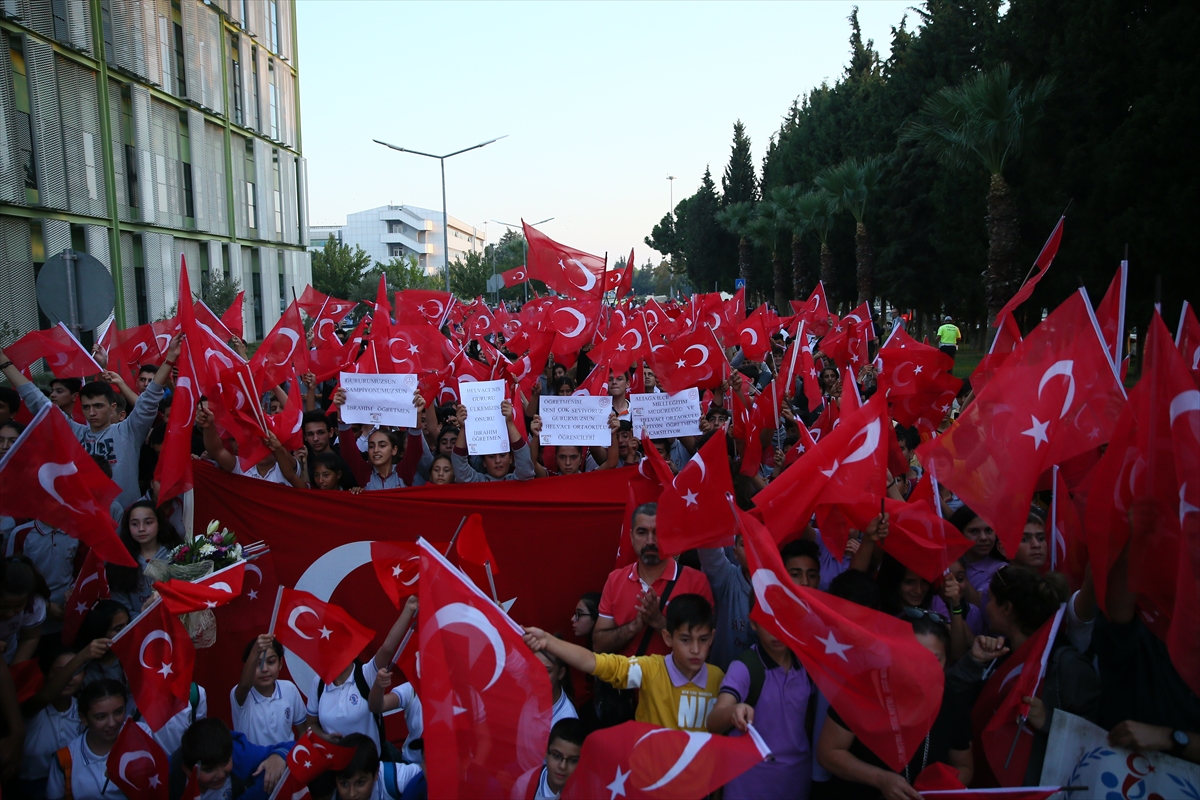 Olimpiyat gururlarına muhteşem karşılama